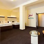 Western Hotel