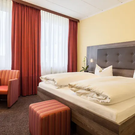 Western Hotel 3*