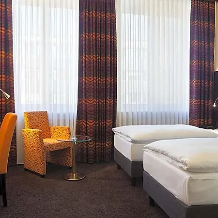 Western Hotel