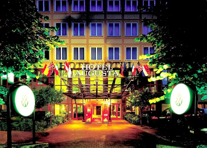 Western Готель 3*